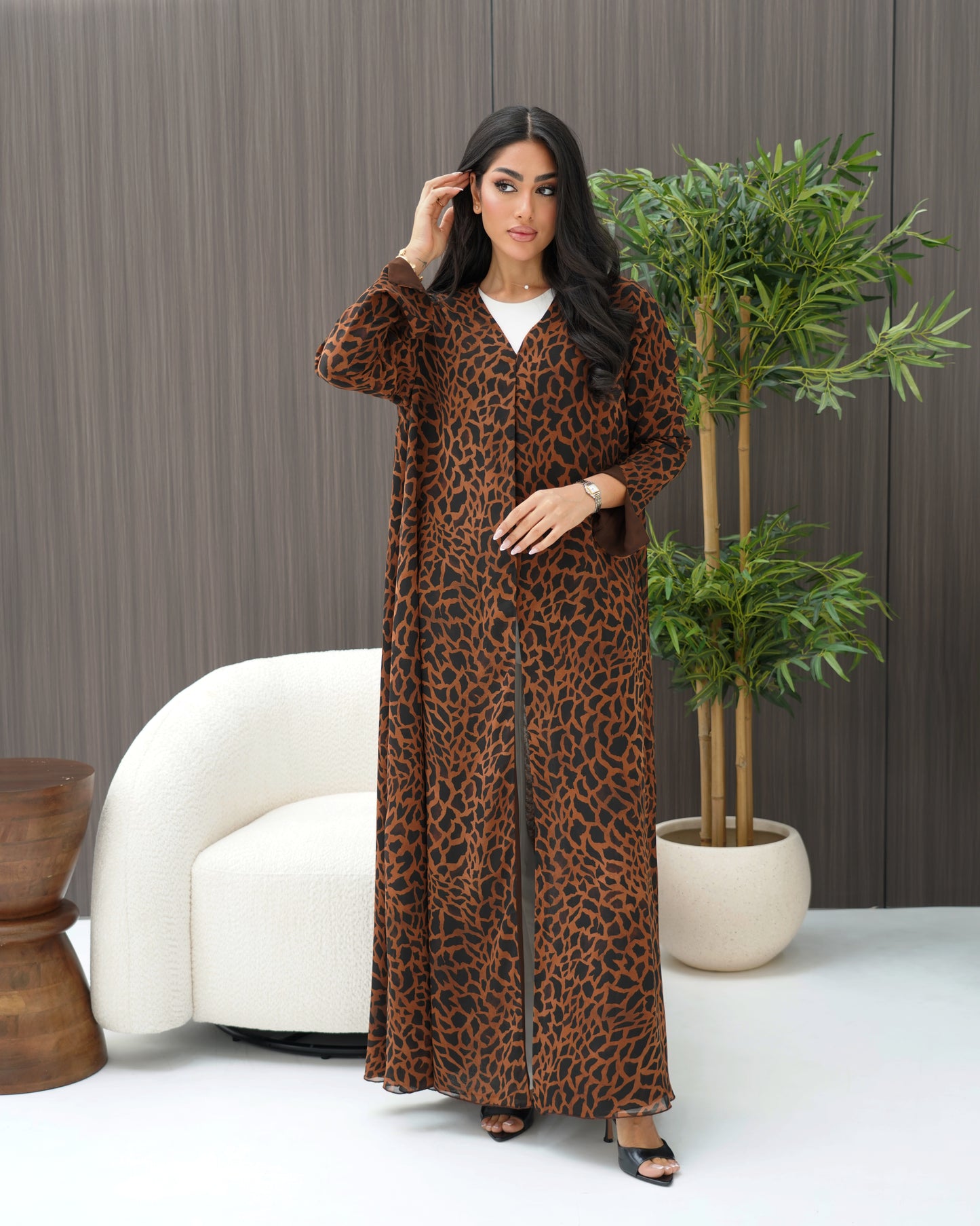 brown abaya